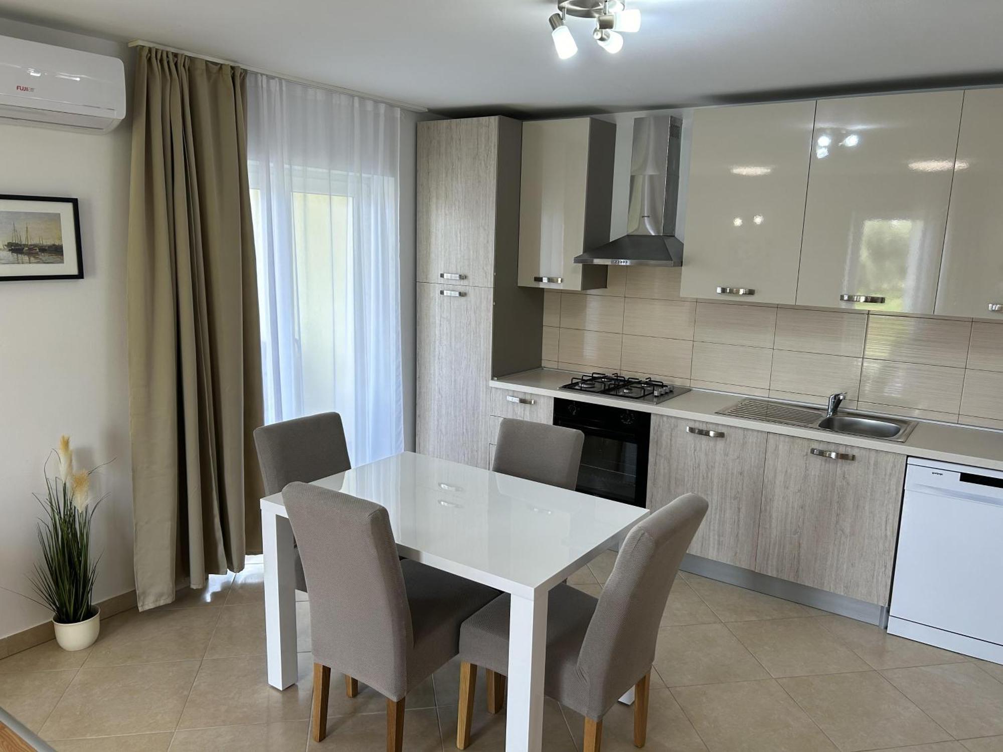 Sweet Lapat By El-Pi Tours Apartment Porat  Exterior photo