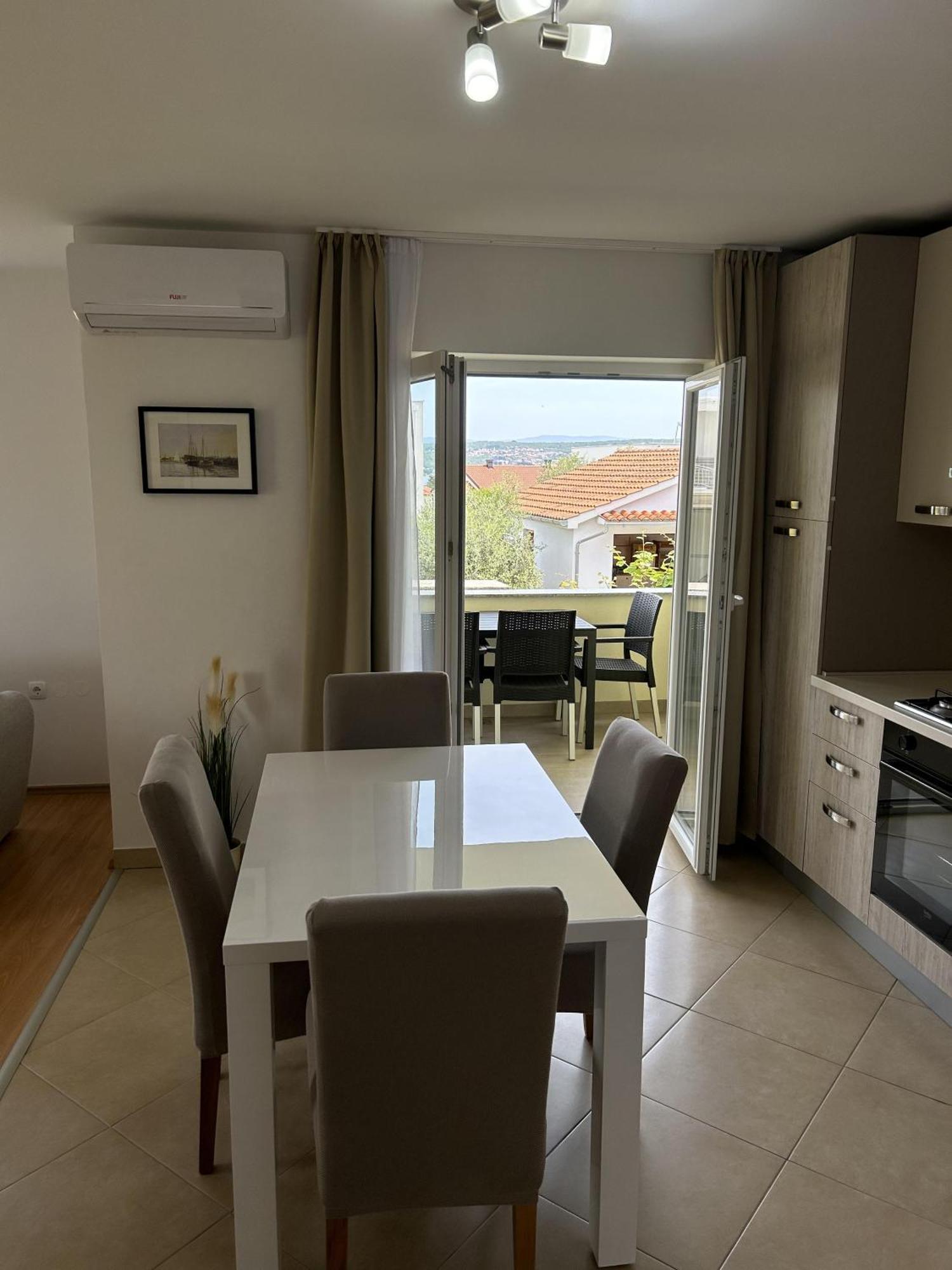 Sweet Lapat By El-Pi Tours Apartment Porat  Exterior photo